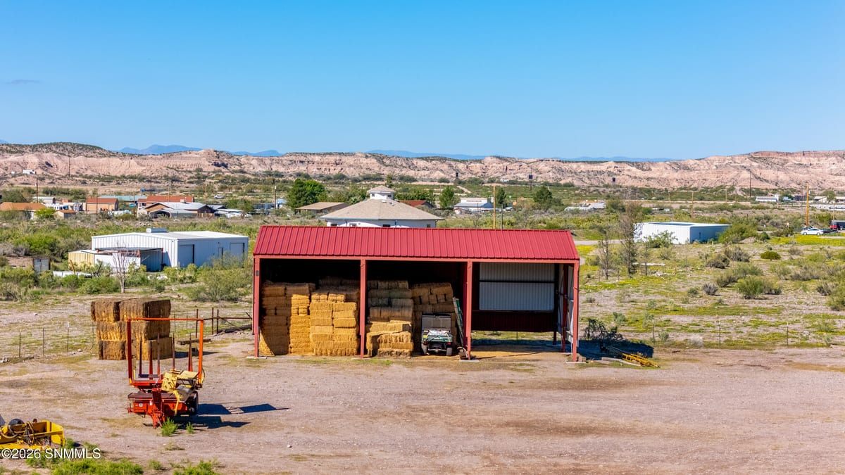63 Paloma Blanca Road, Williamsburg, NM 87942 photo 6