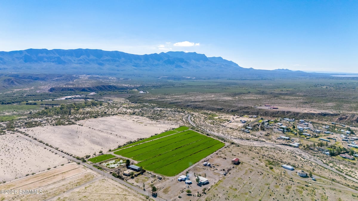 63 Paloma Blanca Road, Williamsburg, NM 87942 photo 7