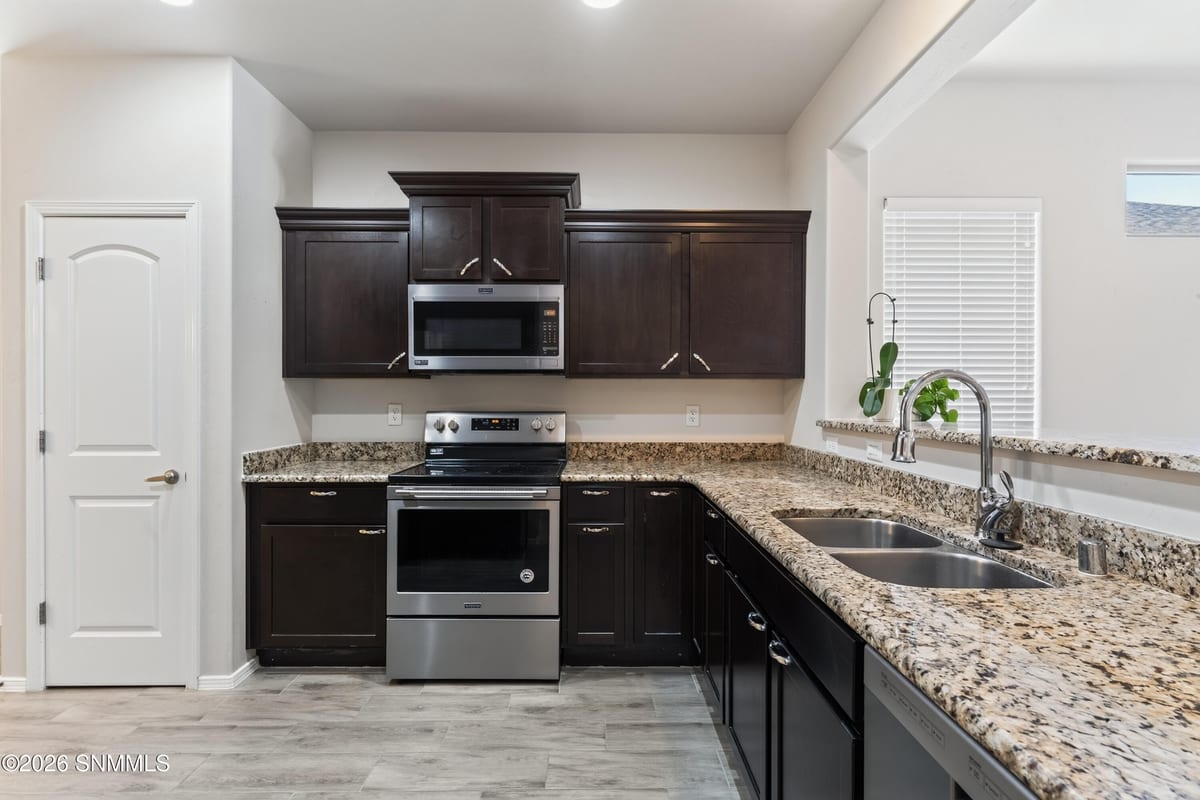 1434 Cabin Creek Avenue, Las Cruces, NM 88012 photo 12