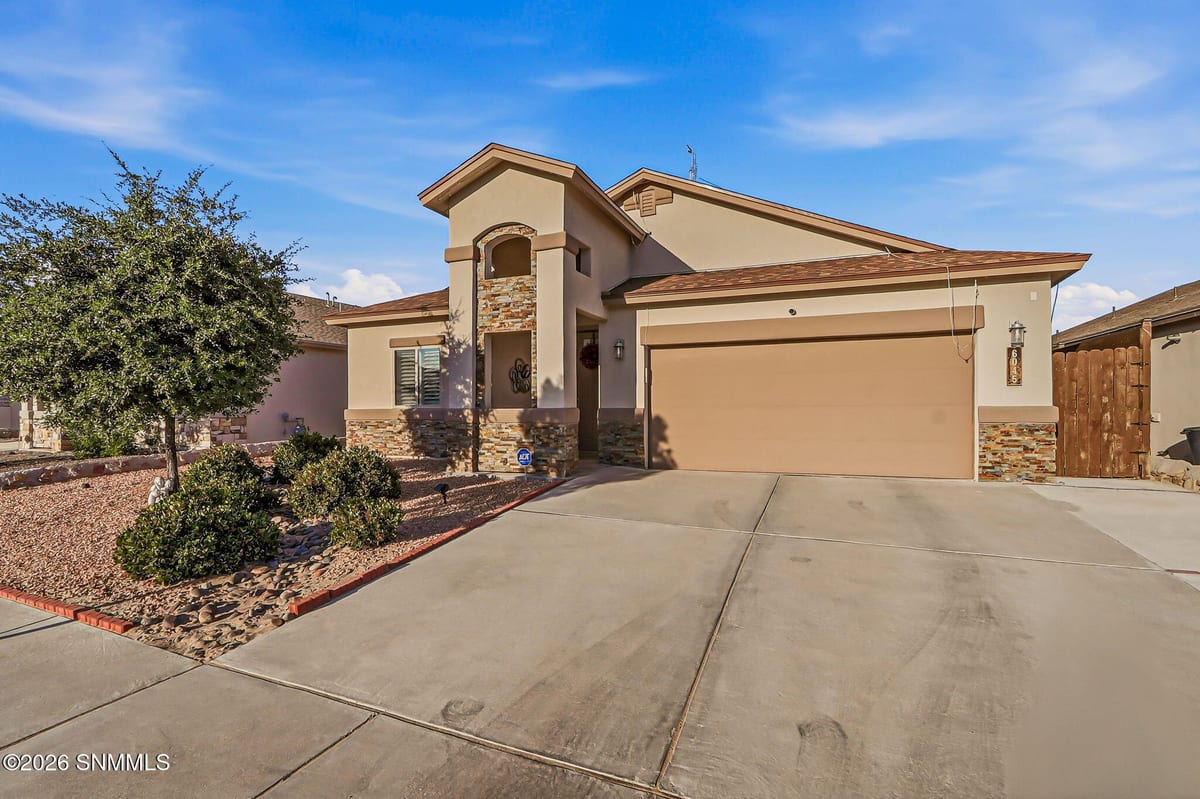 6045 Copper Hill Street, Santa Teresa, NM 88008 photo 2