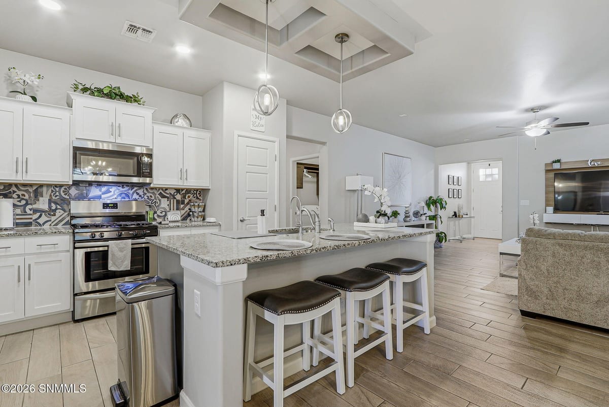 6045 Copper Hill Street, Santa Teresa, NM 88008 photo 9