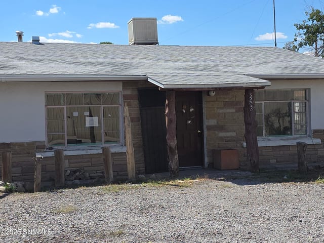 3202 Harrelson Street, Las Cruces, NM 88005 photo 2