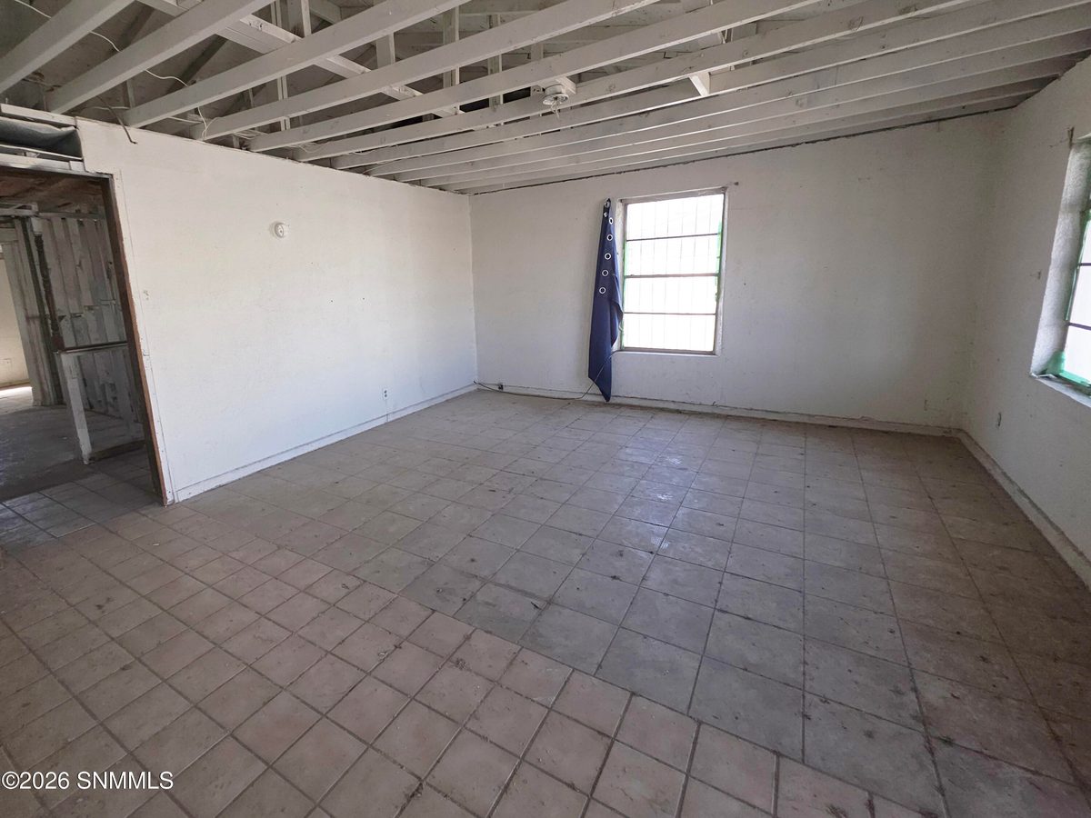 3202 Harrelson Street, Las Cruces, NM 88005 photo 3