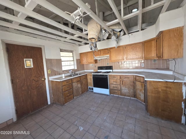 3202 Harrelson Street, Las Cruces, NM 88005 photo 4