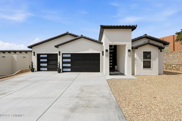 3071 Featherstone Drive, Las Cruces, NM 88011 photo 2