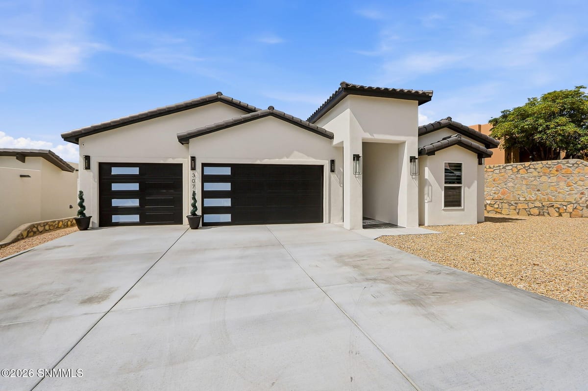 3071 Featherstone Drive, Las Cruces, NM 88011 photo 3