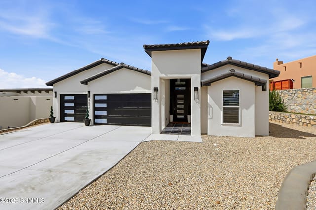 3071 Featherstone Drive, Las Cruces, NM 88011 photo 4