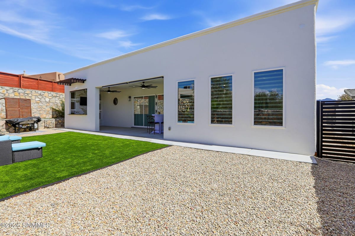 3071 Featherstone Drive, Las Cruces, NM 88011 photo 6
