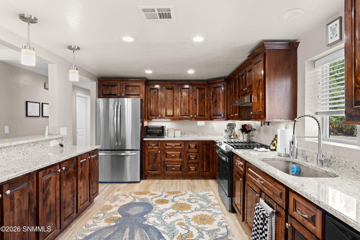 3301 West Street, Las Cruces, NM 88005 photo 8