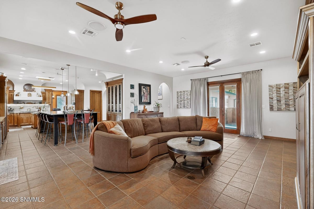 2770 Buena Tierra Court, Las Cruces, NM 88005 photo 15