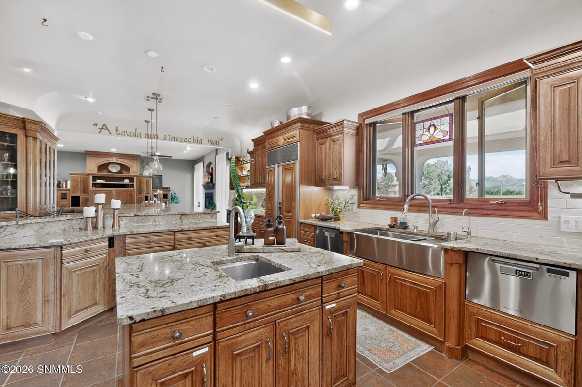 2770 Buena Tierra Court, Las Cruces, NM 88005 photo 9