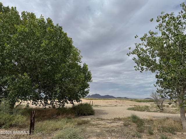 10081 Embarcadero Road, Las Cruces, NM vacant land/acreage for sale at $225,000