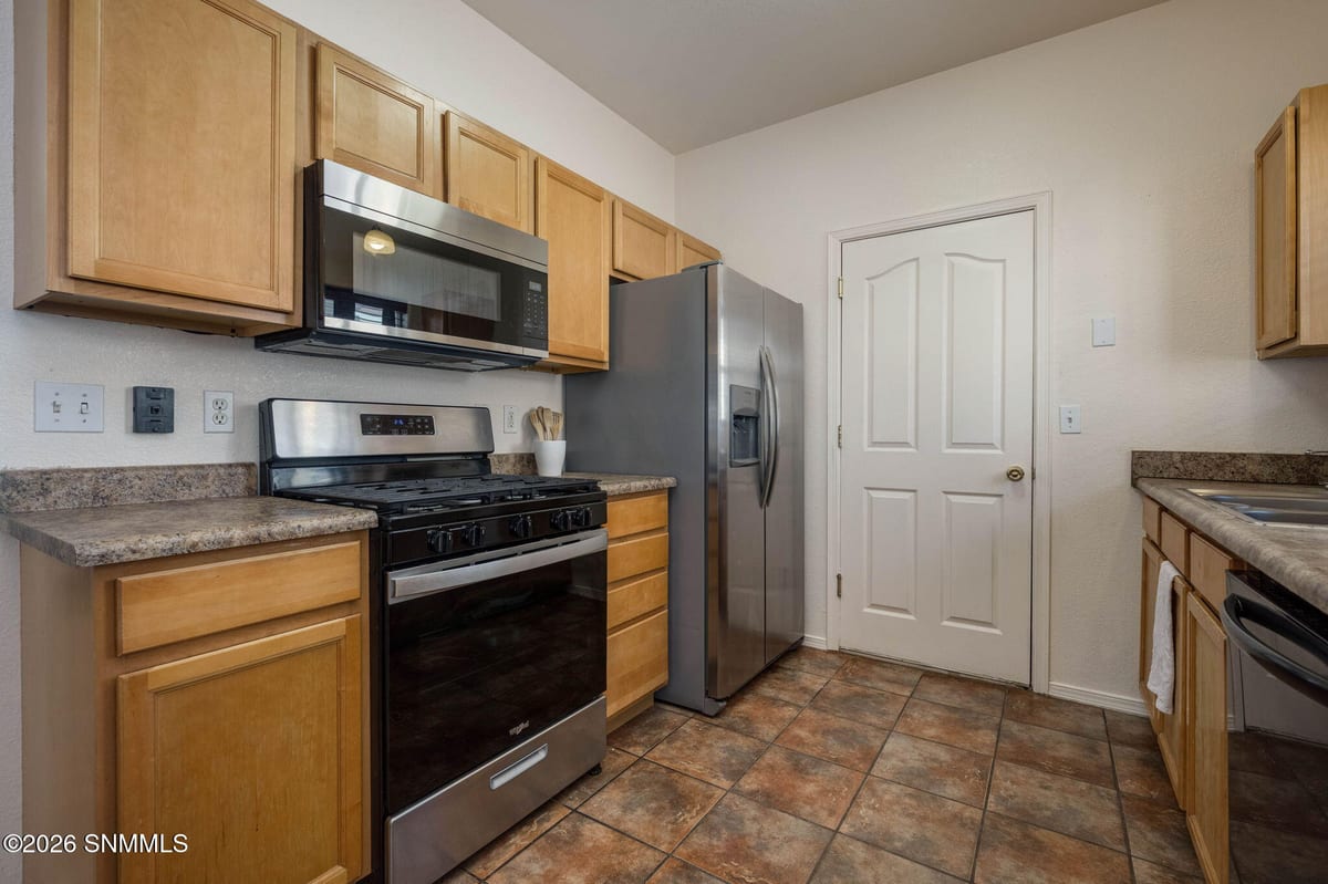 4490 Hillsboro Loop, Las Cruces, NM 88012 photo 7
