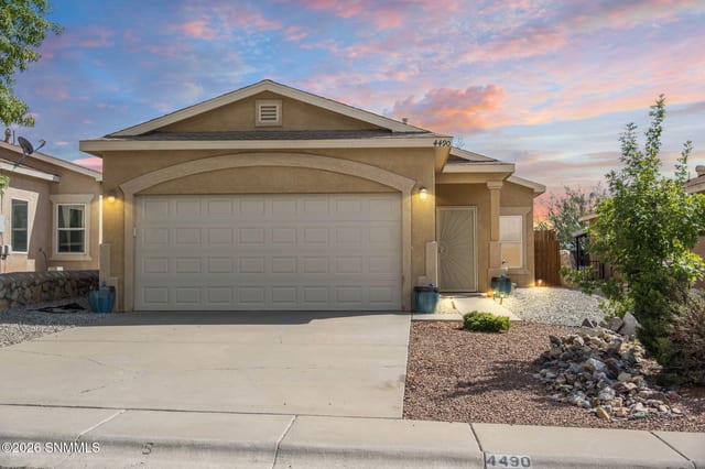 Casa unifamiliar à venda por $222,000: 4490 Hillsboro Loop, Las Cruces, NM – 3 quartos, 1,070 pés²