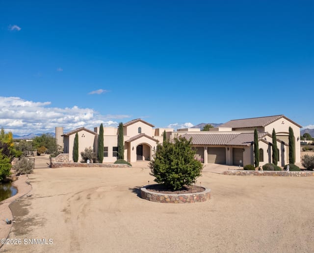 1130 King Bird Court, Las Cruces, NM – 3 bedroom, 3,089 sqft single family residence for sale at $850,000