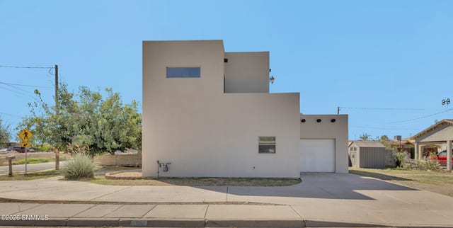1104 W Parker Road, Las Cruces, NM 88005 photo 2