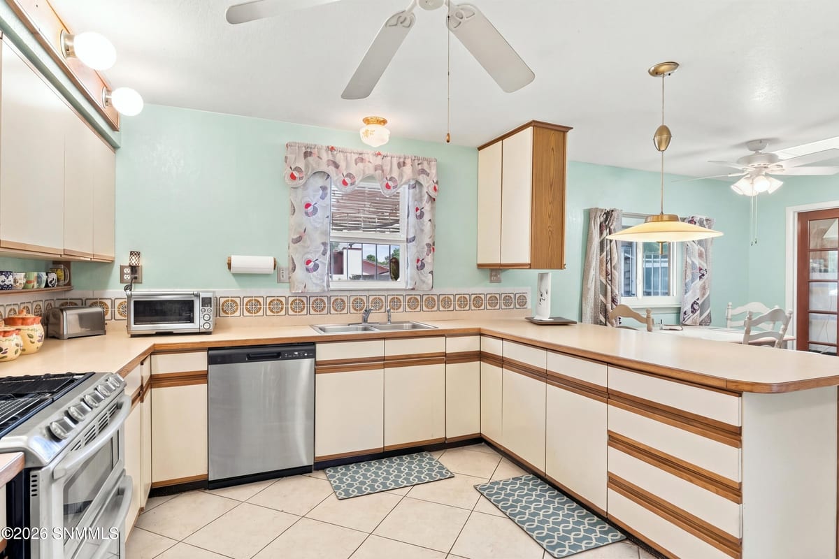 1253 Oakridge Drive, Las Cruces, NM 88005 photo 13
