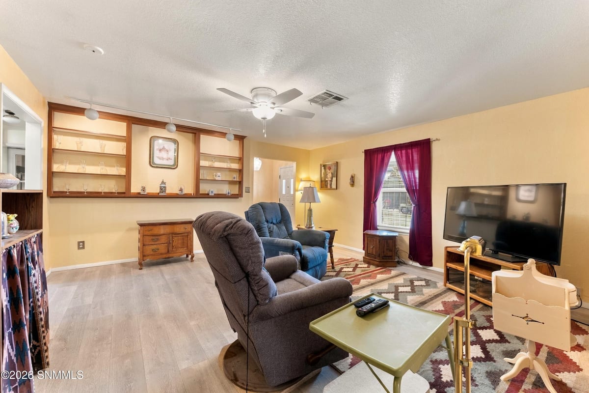 1253 Oakridge Drive, Las Cruces, NM 88005 photo 7