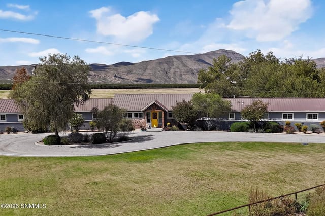 8105 Dona Ana Road, Las Cruces, NM – 5 bedroom, 3,666 sqft single family residence for sale at $677,000