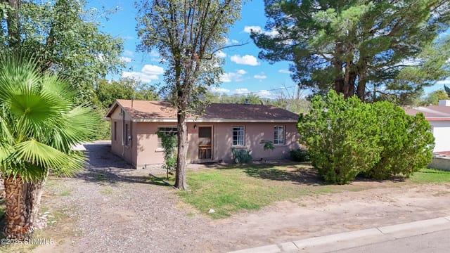 2731 Calle Cuarta, Mesilla, NM – 3 bedroom, 962 sqft single family residence for sale at $239,000