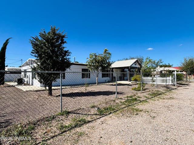 361 Wilson Street, Hatch, NM 87937 photo 2