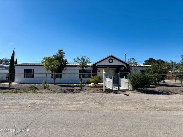 361 Wilson Street, Hatch, NM 87937 photo 3