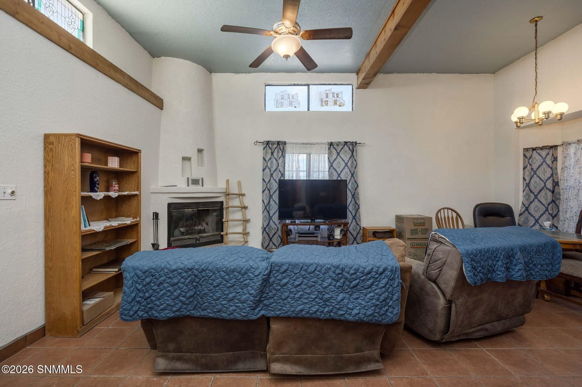 2055 Briarwood Lane, Las Cruces, NM 88005 photo 6