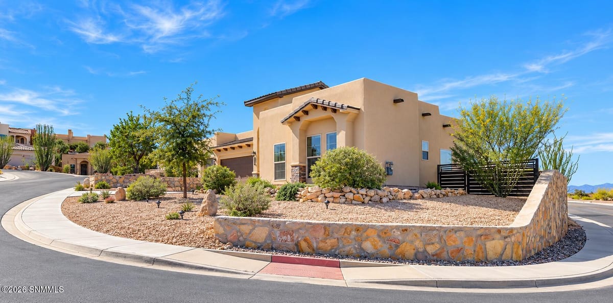 4115 Calle Corte, Las Cruces, NM 88011 photo 2