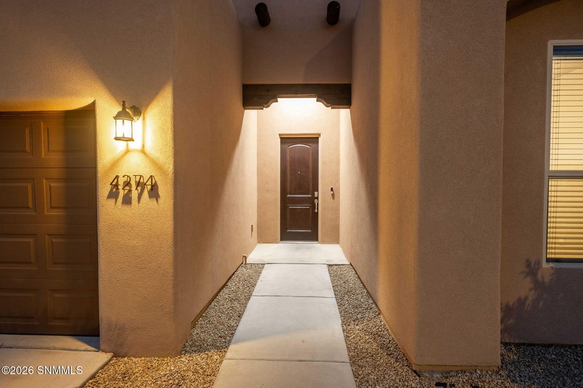 4274 Arcadia, Las Cruces, NM 88011 photo 3