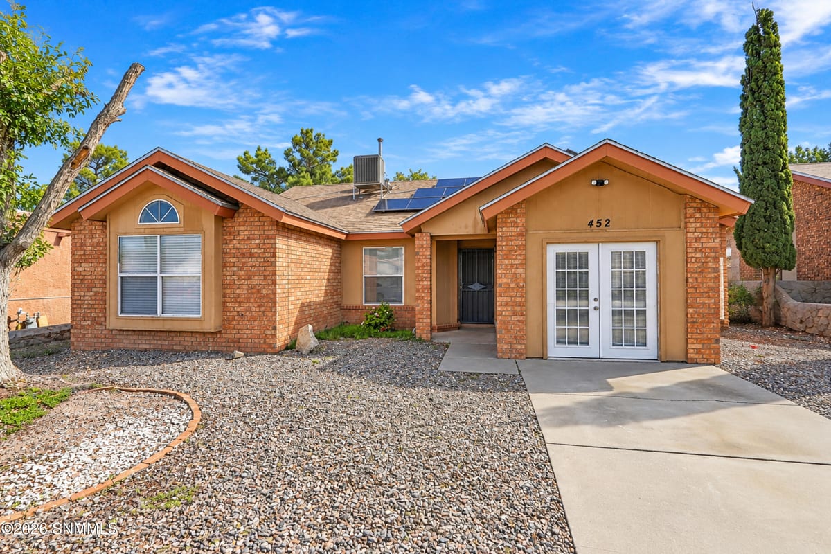 452 Augustus Road, Las Cruces, NM 88001 photo 2