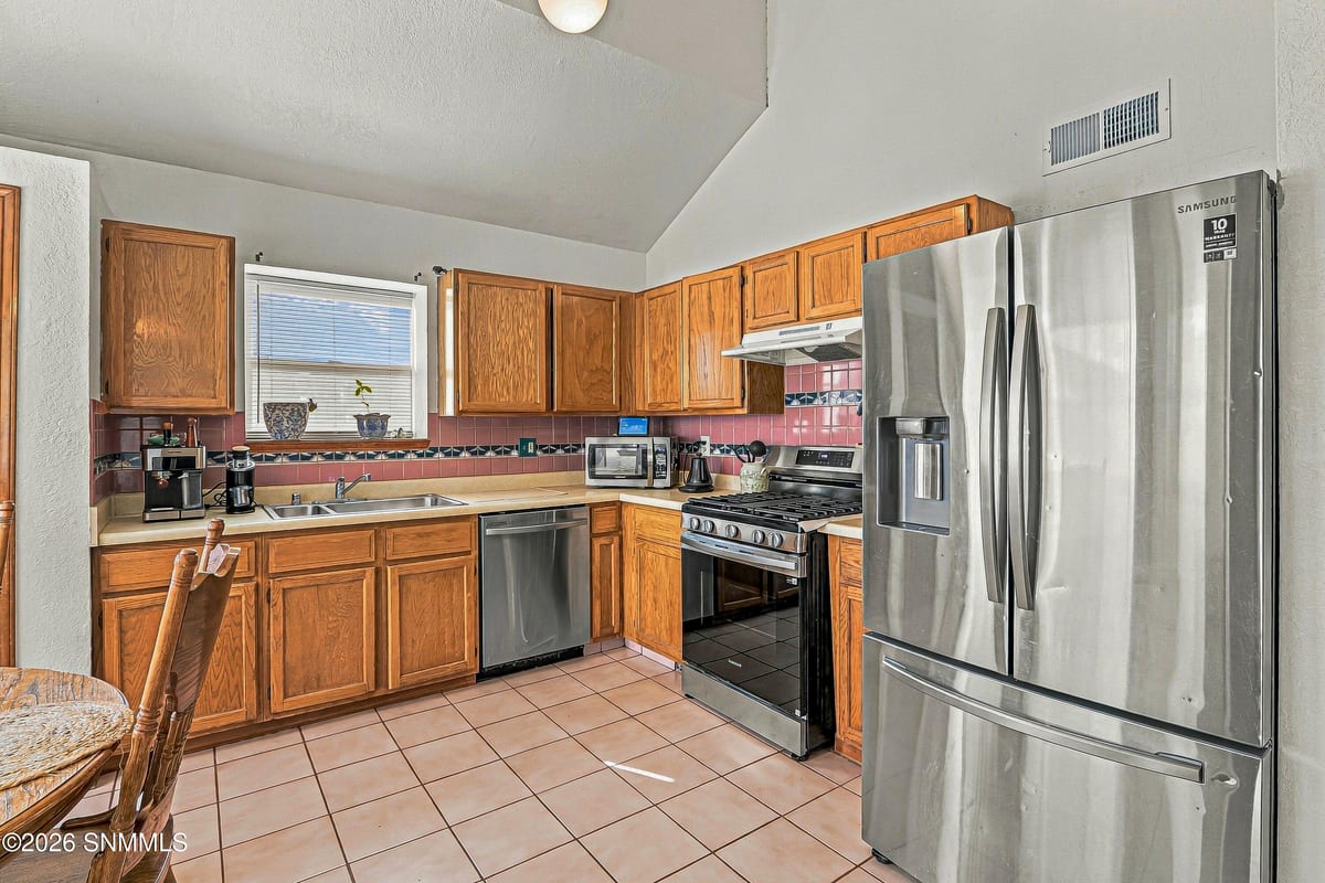 452 Augustus Road, Las Cruces, NM 88001 photo 9