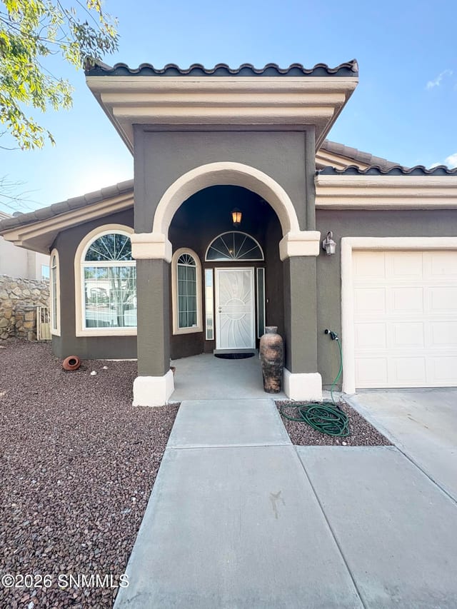 1967 Sedona Hills Parkway, Las Cruces, NM – 3 bedroom, 2,145 sqft single family residence for sale at $385,000