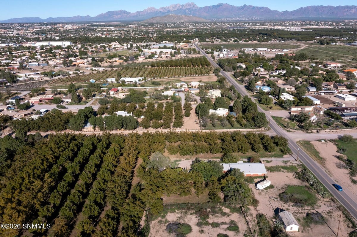 3992 Amistad Drive, Las Cruces, NM 88005 photo 8