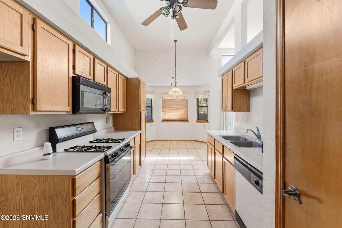 3922 Staghorn Court, Las Cruces, NM 88012 photo 14