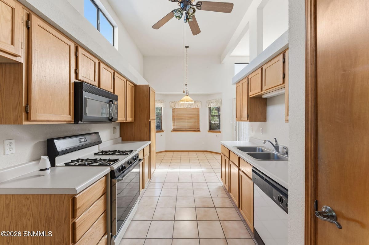 3922 Staghorn Court, Las Cruces, NM 88012 photo 15