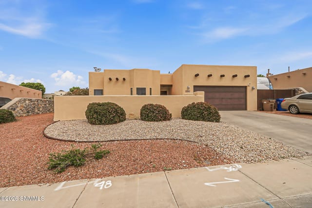 2907 Long Bow Loop, Las Cruces, NM 88011 photo 2