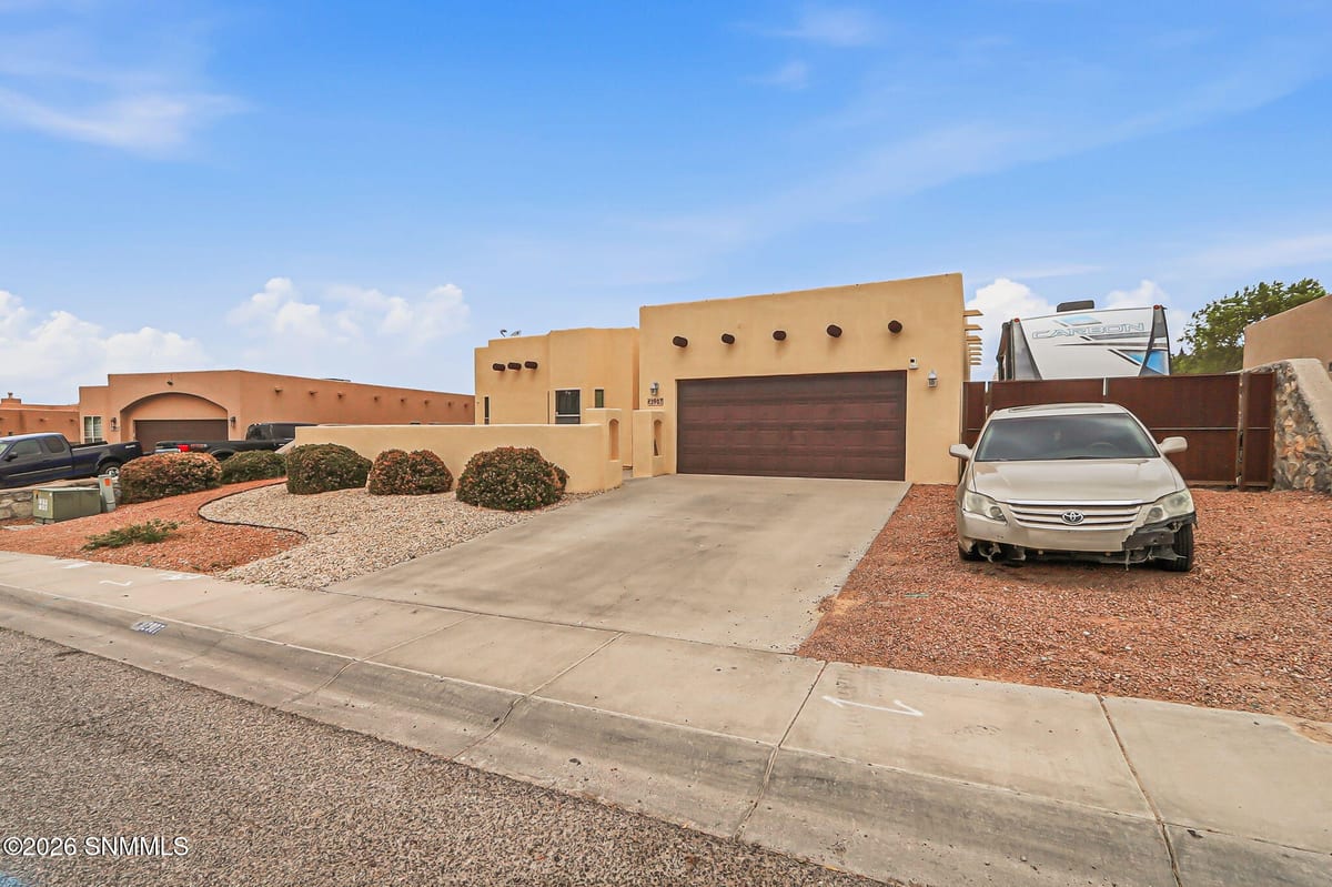 2907 Long Bow Loop, Las Cruces, NM 88011 photo 5