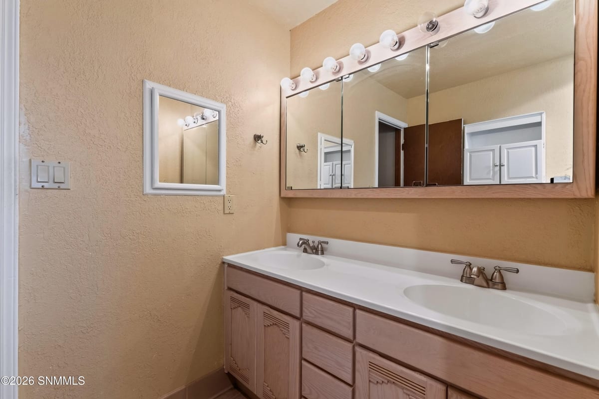 1800 Meadow Lane, Las Cruces, NM 88007 photo 11