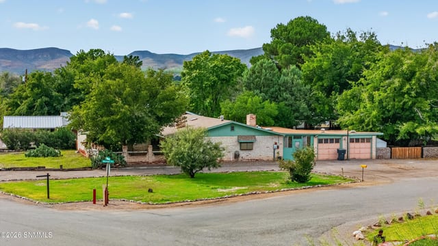 1800 Meadow Lane, Las Cruces, NM 88007 photo 3