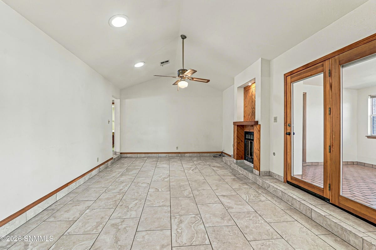 2930 Topley Avenue, Las Cruces, NM 88005 photo 11