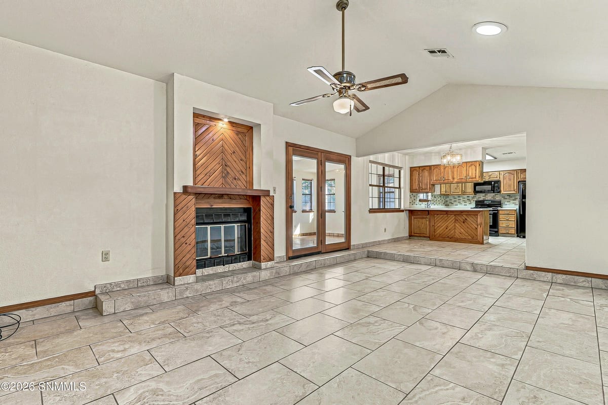 2930 Topley Avenue, Las Cruces, NM 88005 photo 10