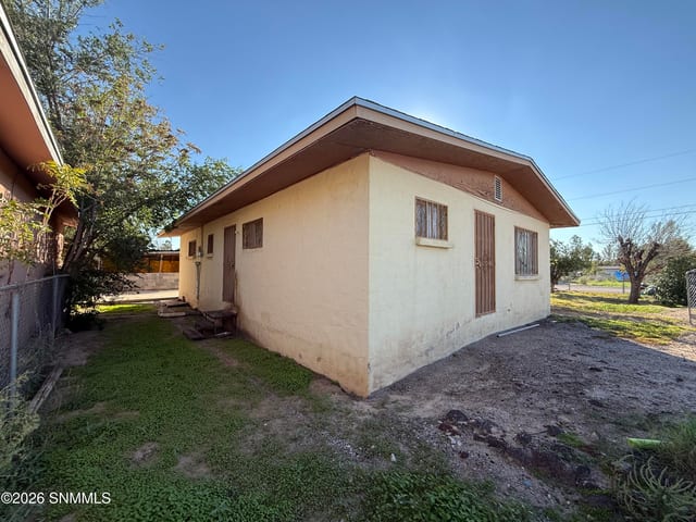 211 E Corpening Avenue, La Mesa, NM 88044 photo 3