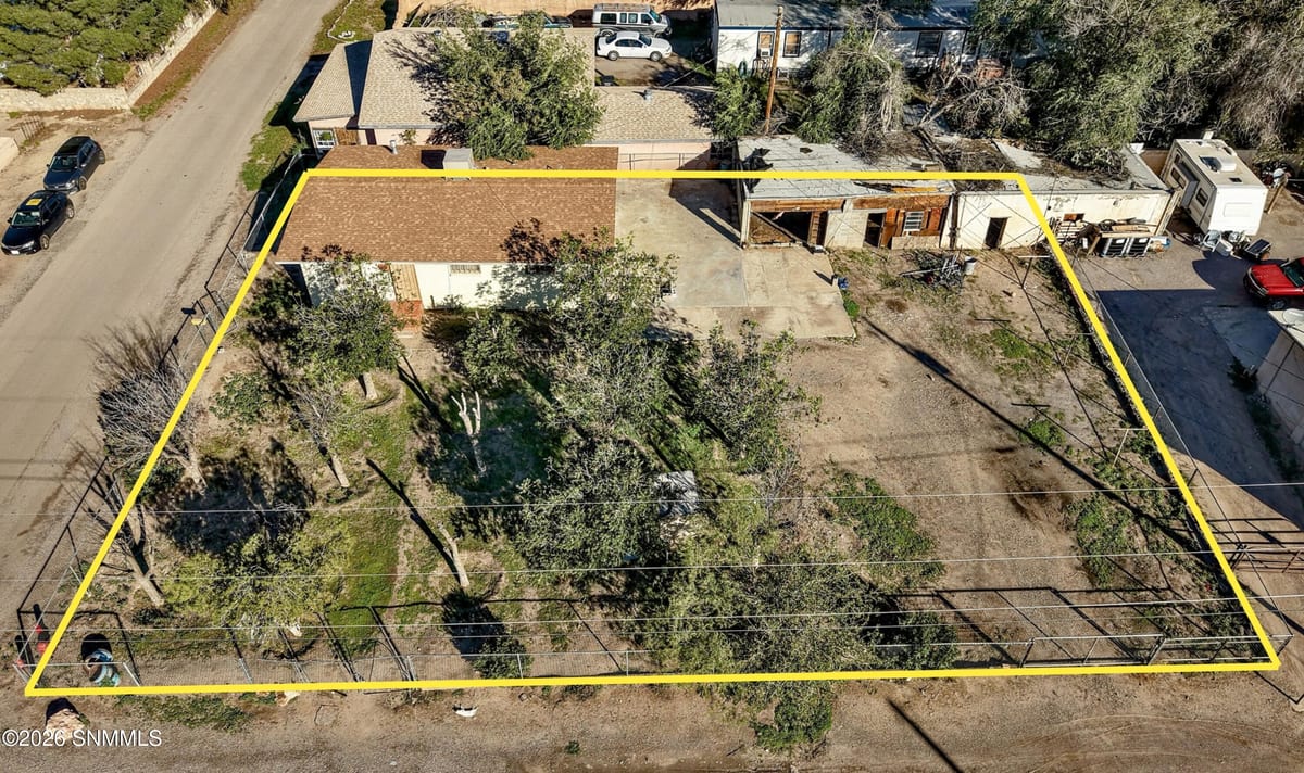 211 E Corpening Avenue, La Mesa, NM 88044 photo 5