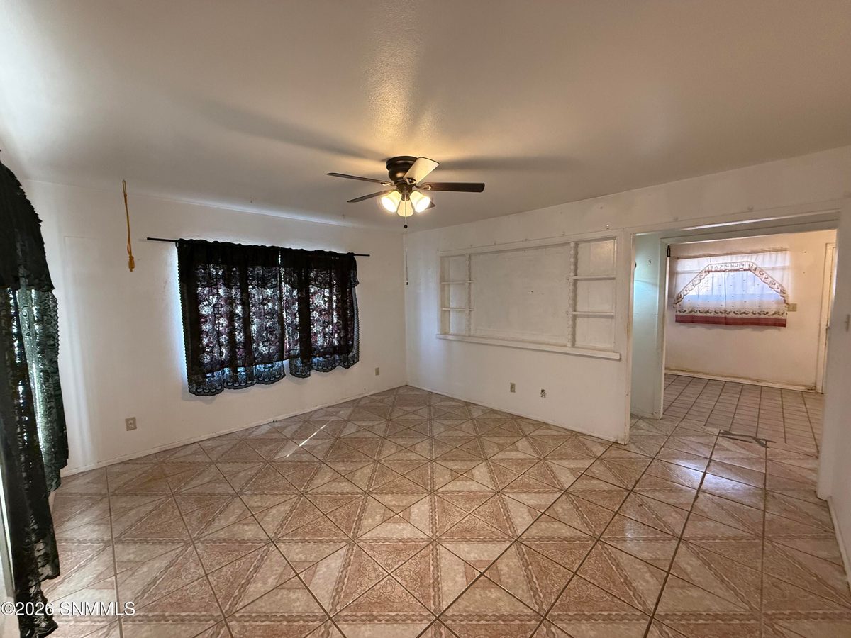 211 E Corpening Avenue, La Mesa, NM 88044 photo 6