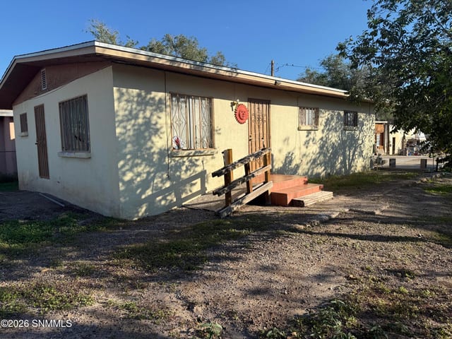 211 E Corpening Avenue, La Mesa, NM – 2 bedroom, 1,040 sqft single family residence for sale at $70,000
