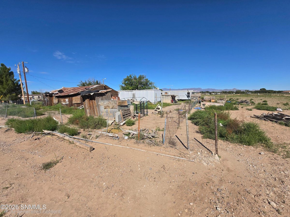 303 Gonzalez Road, La Mesa, NM 88044 photo 11