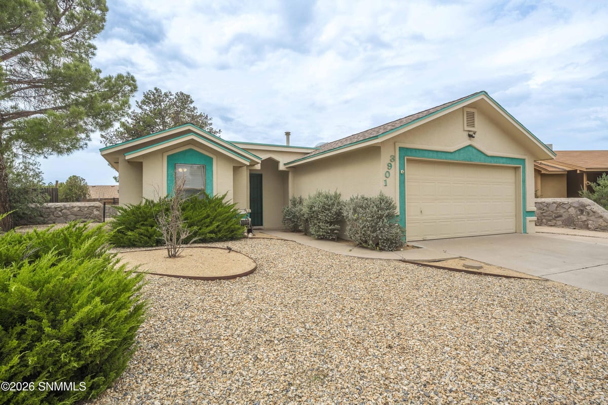 3901 Crystal Place, Las Cruces, NM 88012 photo 2