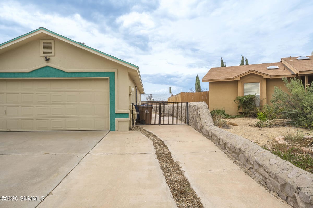3901 Crystal Place, Las Cruces, NM 88012 photo 5
