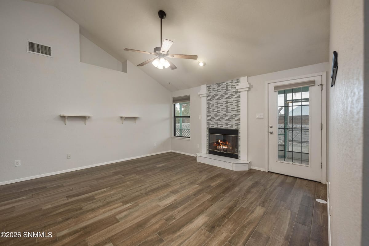 3901 Crystal Place, Las Cruces, NM 88012 photo 9