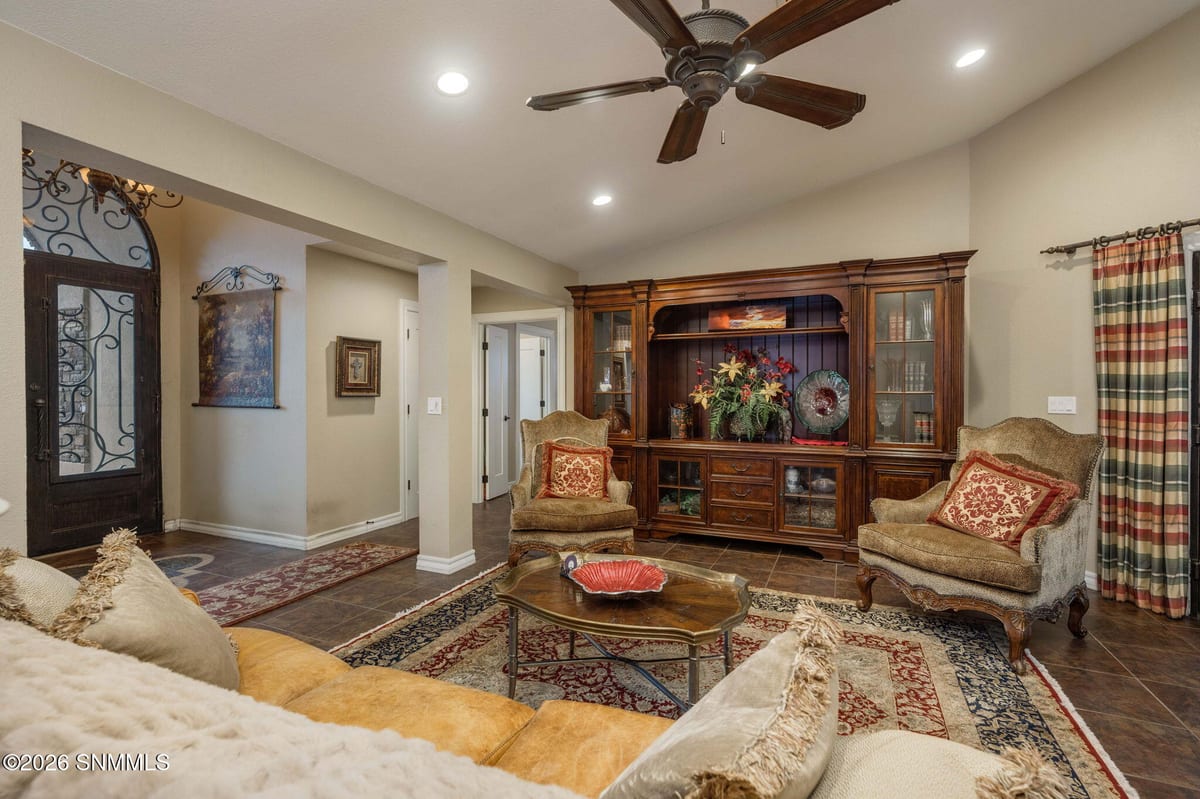 2909 Camino Castillo, Las Cruces, NM 88005 photo 6